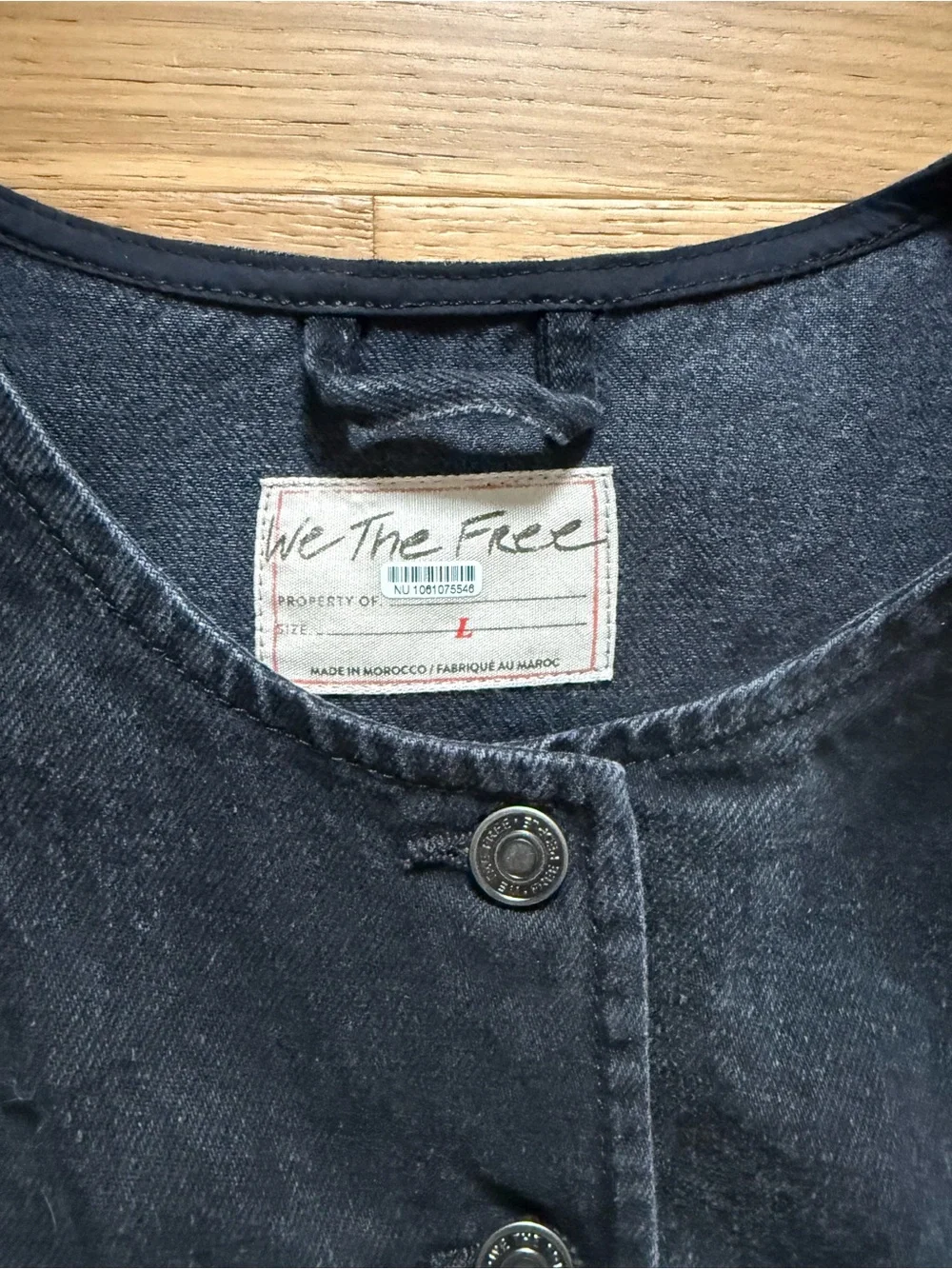 We The Free Black Washed Denim Button Front Tank - Picture 3 of 4